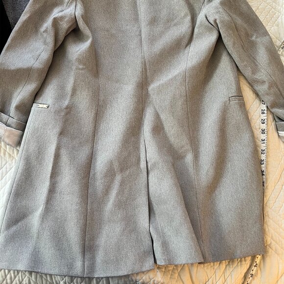 Sz 6 / Small 🌸 Gray Calvin Klein blazer - longline length jacket! Sleek! - Picture 8 of 15